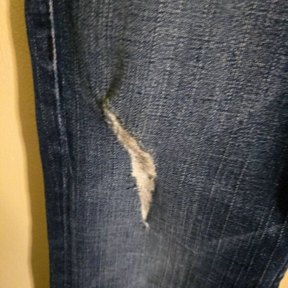 True Religion Billy Studded Rhinestone Flap Pocket Y2K Distressed Jeans Size 31 - Picture 7 of 15